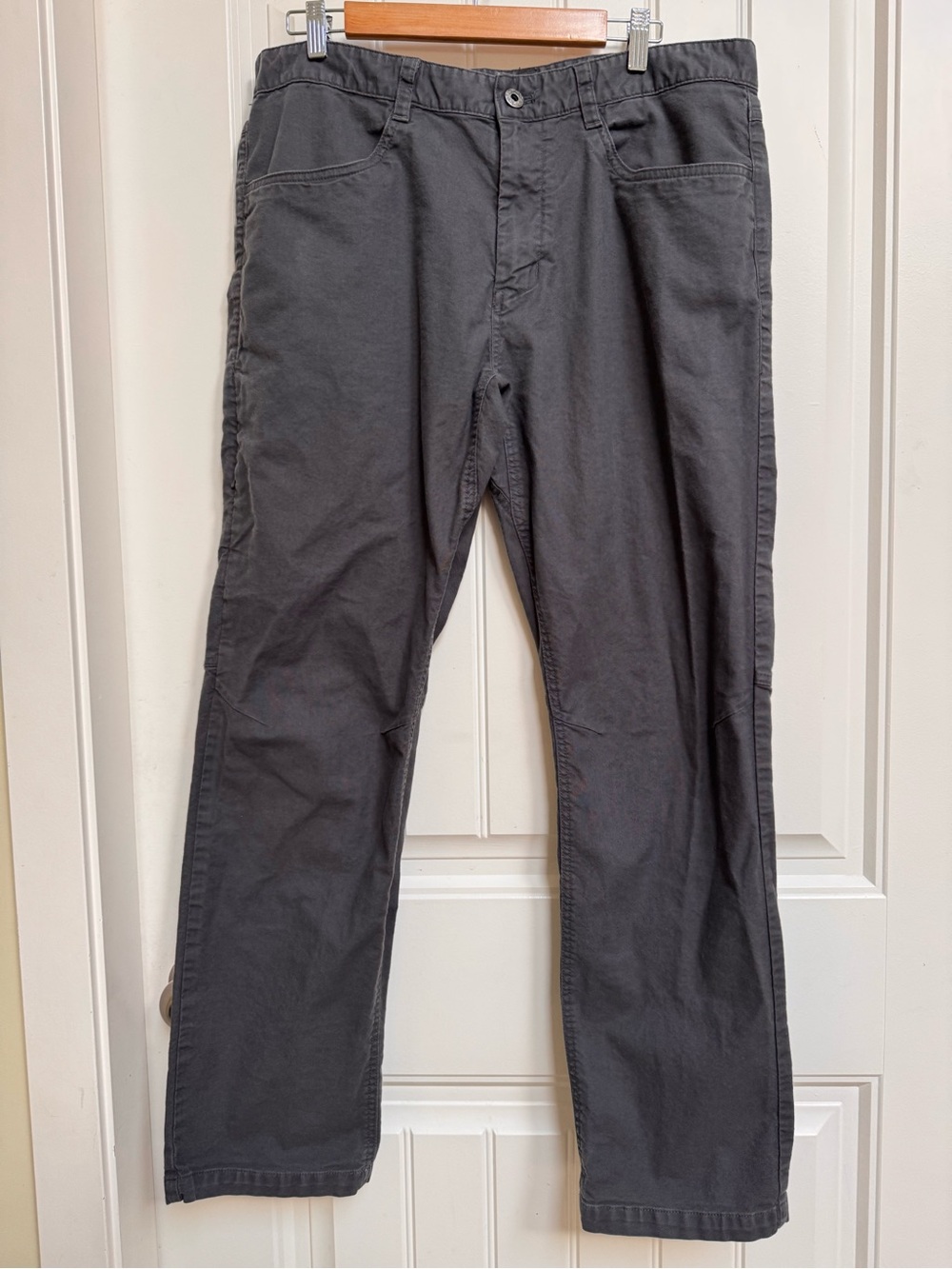 The North Face Dark Grey Technical Pants. Size 36 Regular